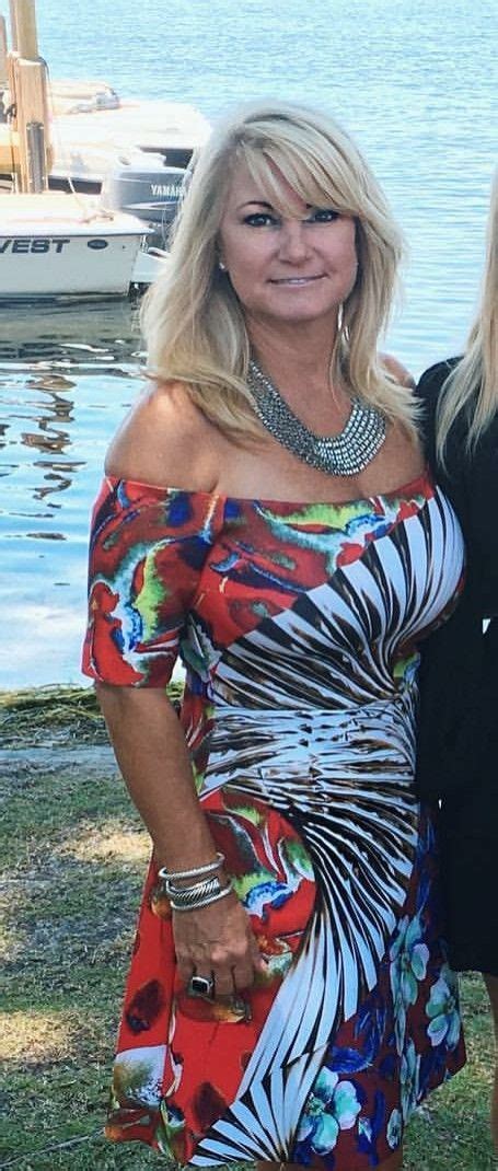 GILF XXX photos and sex images. . Naked gilf